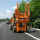 Tractorgestapelde heiblok voor wegversperringen